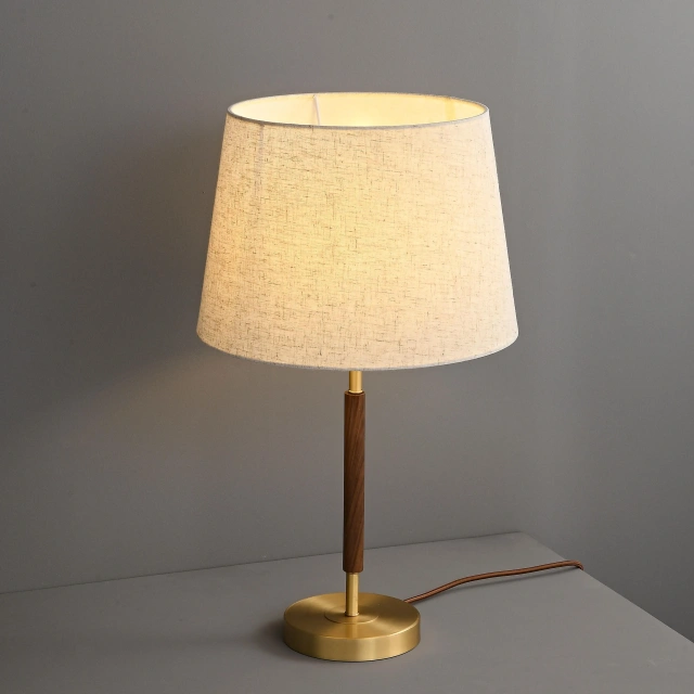 Kabo Lighting 3318 hot selling modern coppery G9 light bulb living room decoration side tables lamp european market popular
