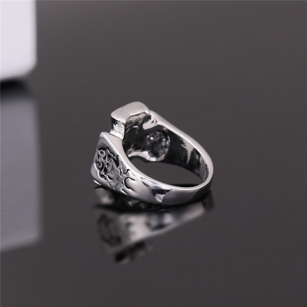 EVBEA Fashion Punk Skull Ring Gothic Style Jewelry