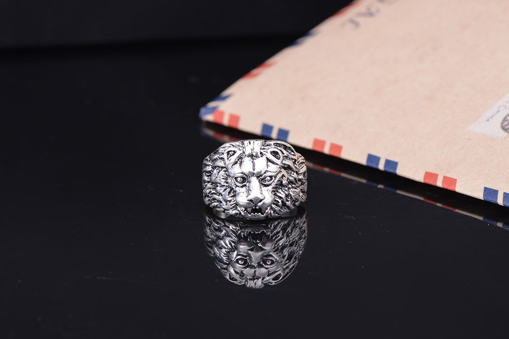 Vintage Men's Punk Lion Ring Biker and Gothic Jewelry