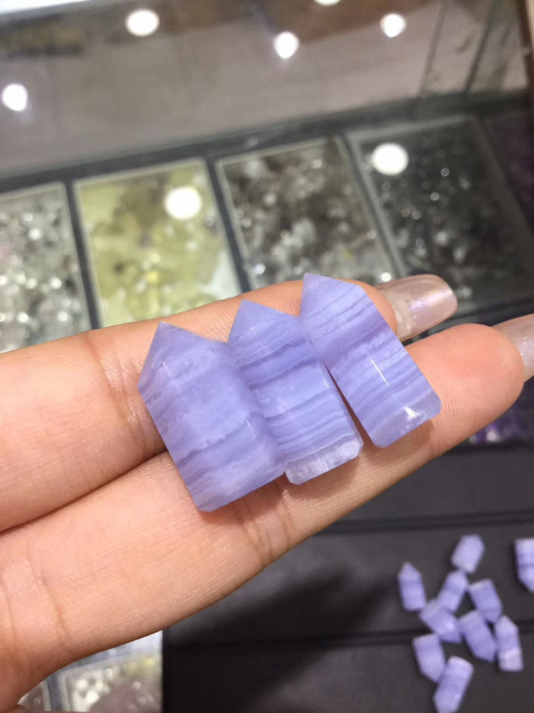 EVBEA Natural Blue Lace Agate Quartz Crystal Point Single Terminated Tower Chakra Healing Gemstone Home Decor Gift 1pc