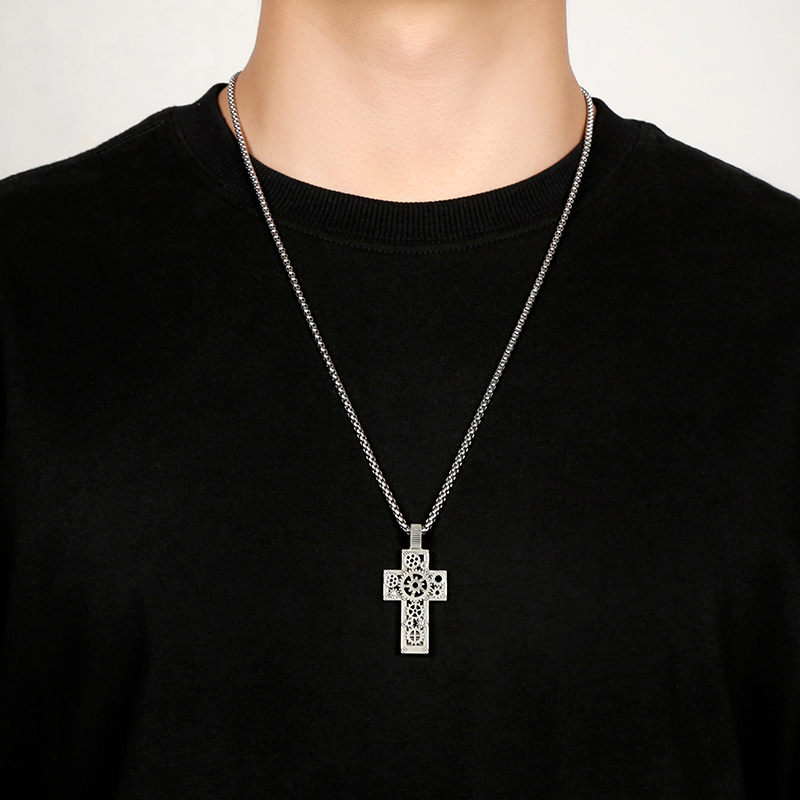 EVBEA Steam Peng Hollow Gear Square Plate Pendant Necklace