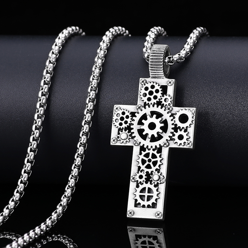 EVBEA Steam Peng Hollow Gear Square Plate Pendant Necklace