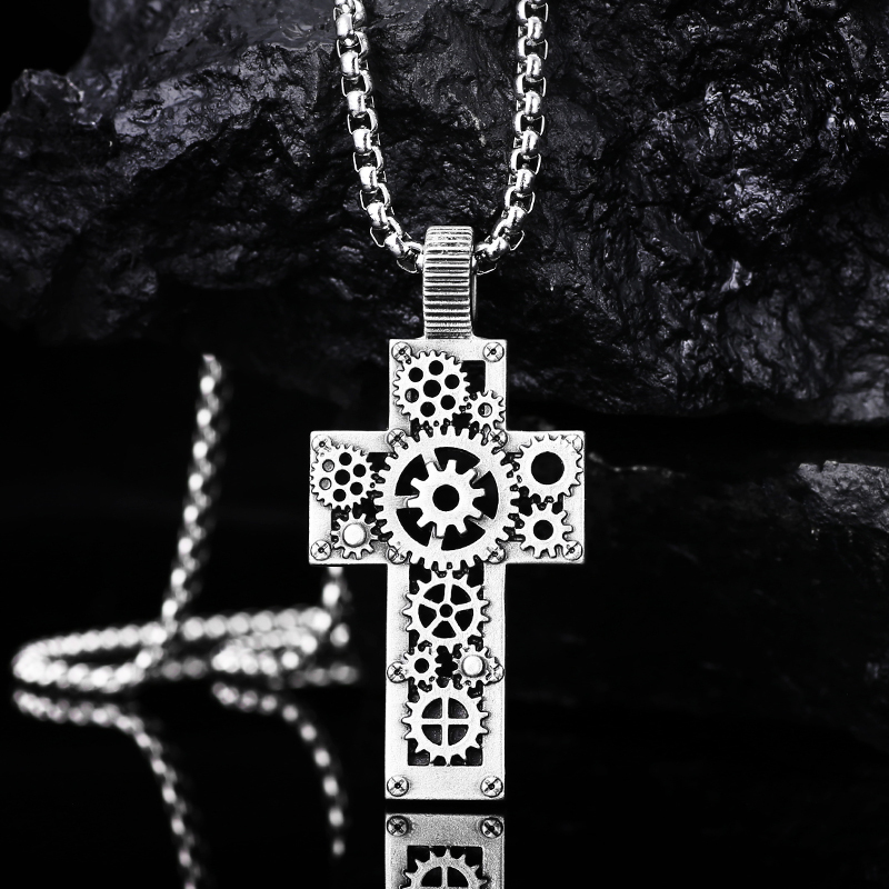 EVBEA Steam Peng Hollow Gear Square Plate Pendant Necklace