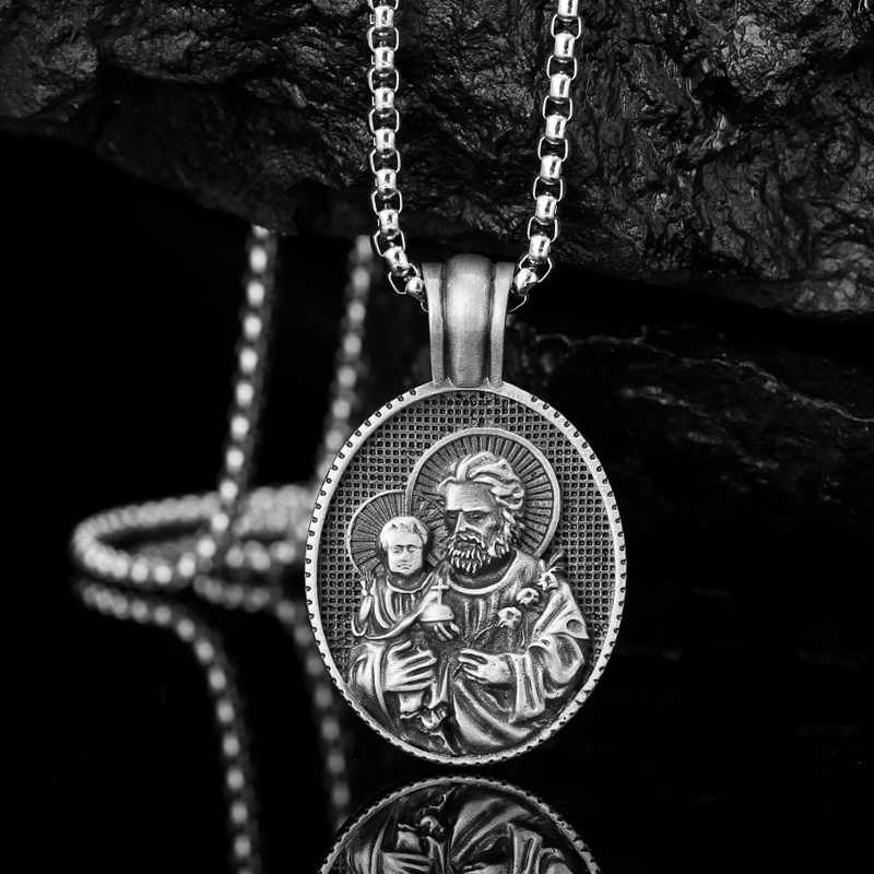 Padre Pendant Necklace-EVBEA