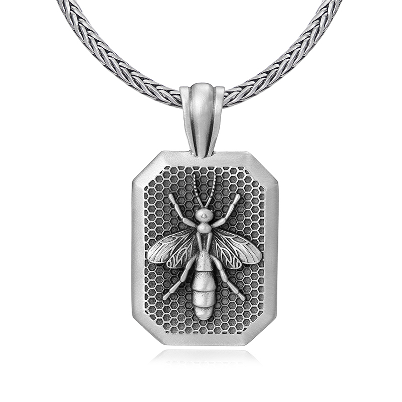EVBEA Bee Animal Pendant Necklace