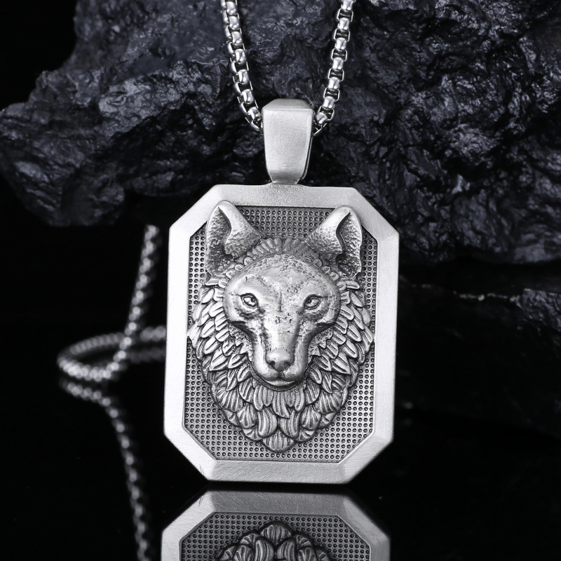 EVBEA Wolf Animal Pendant Necklace