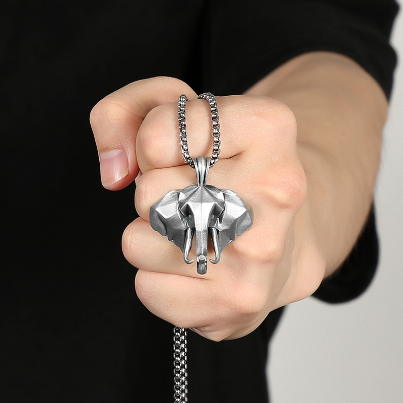 EVBEA Elephant Pendant Necklace