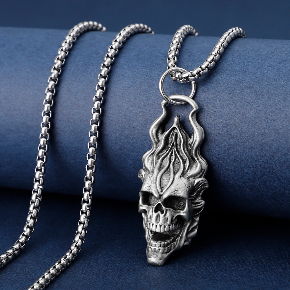 EVBEA Ghost Rider Flame Skull Pendant
