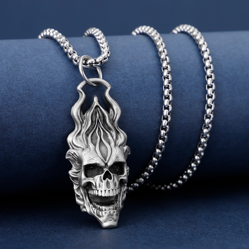 EVBEA Ghost Rider Flame Skull Pendant