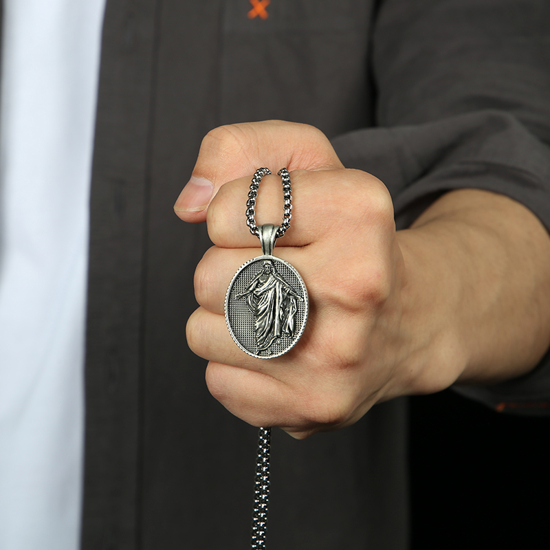 EVBEA Embracing Jesus Pendant