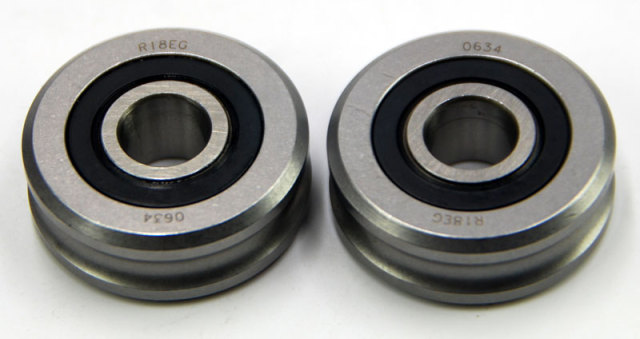 R18EG Track rollers with Gothic arch groov