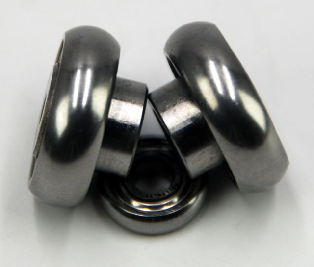 CRPNX30R -Laufrolle mit balligem Profil