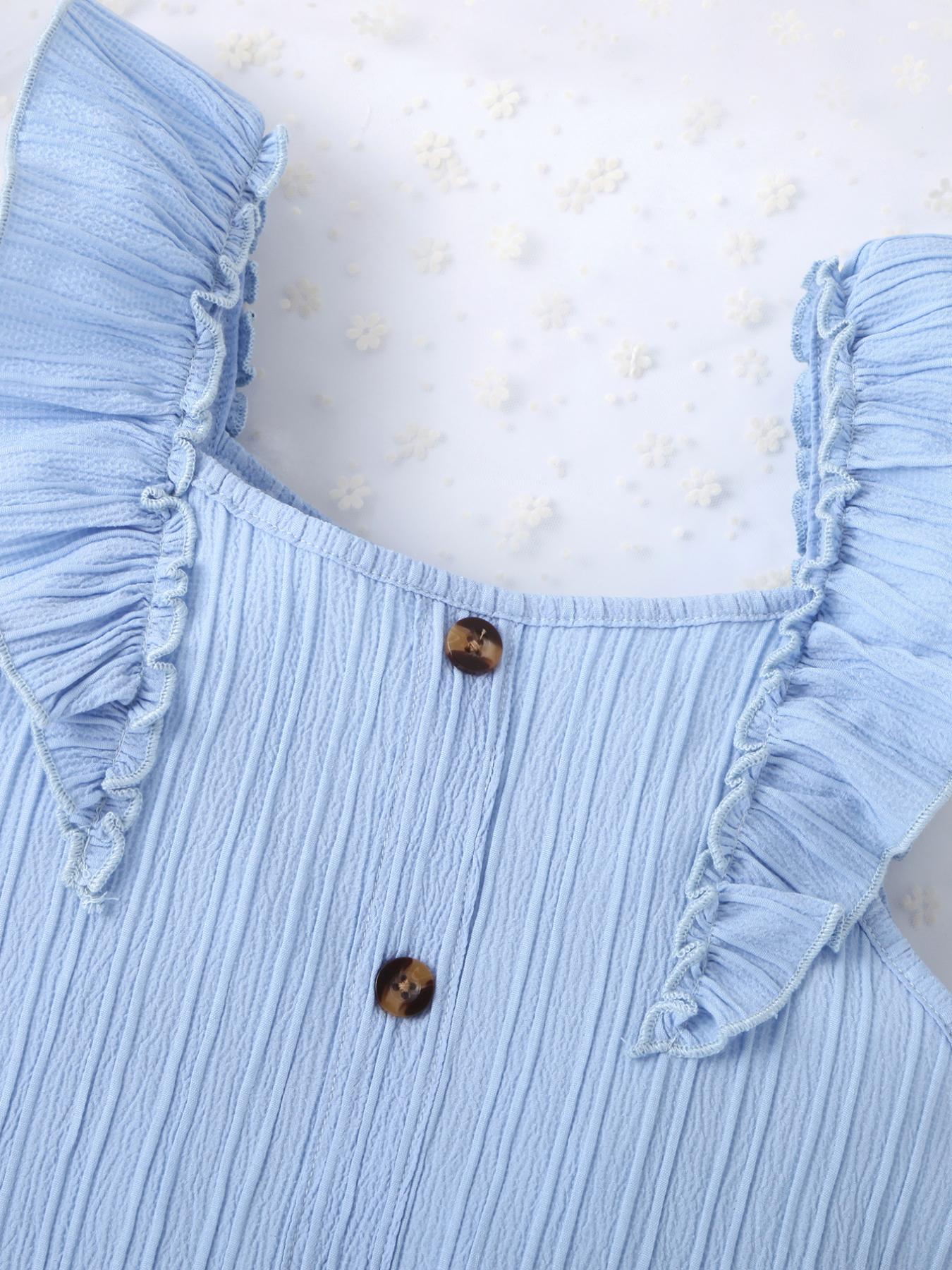 Light blue ruffled camisole with buttoned skirt two-piece set for girls