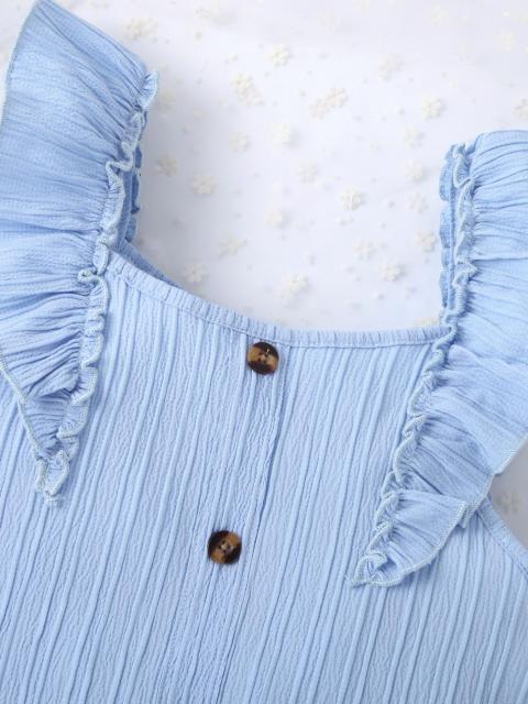 Light blue ruffled camisole with buttoned skirt two-piece set for girls