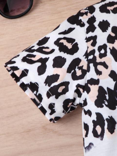 Kids' Set: Leopard-Print Top & Distressed Denim Shorts Outfit