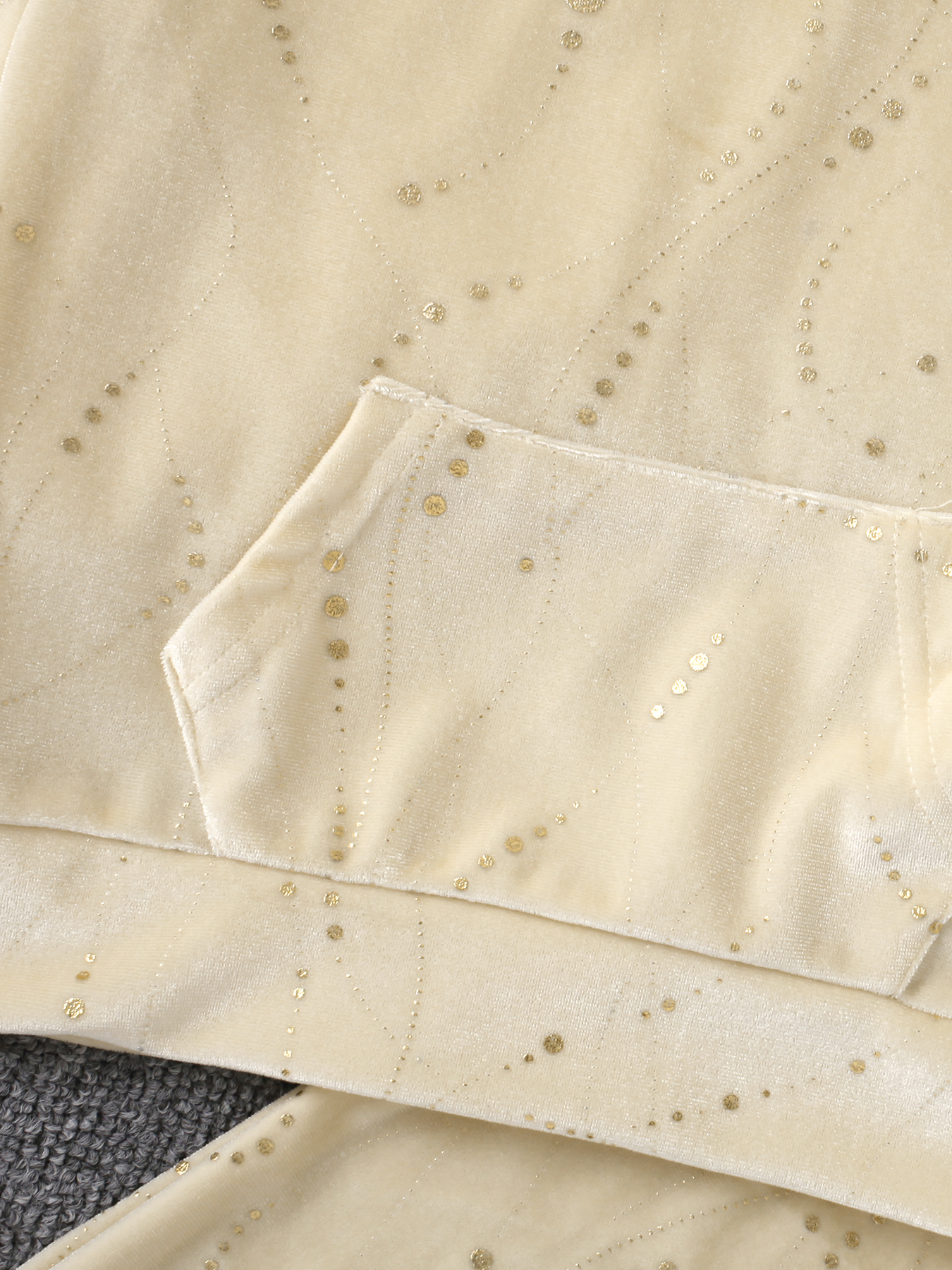 Girls' Light Gold Sequin Velvet Set: Hooded Top + Cuffed Pants, Gentle & Shiny～