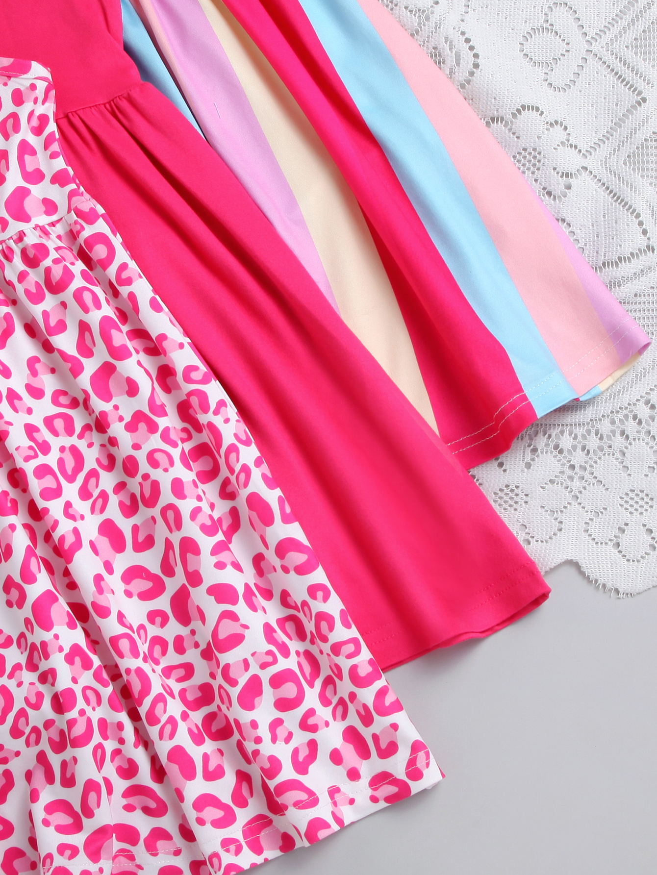 Girls' Sweet Spaghetti Strap Dress Three - Piece Set (Pink - Toned Leopard Print/Solid Color/Color Stripes)