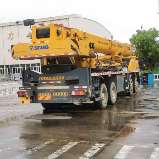 XCMG QY40KC truck crane