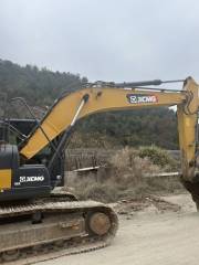 XCMG XE200D crawler excavator