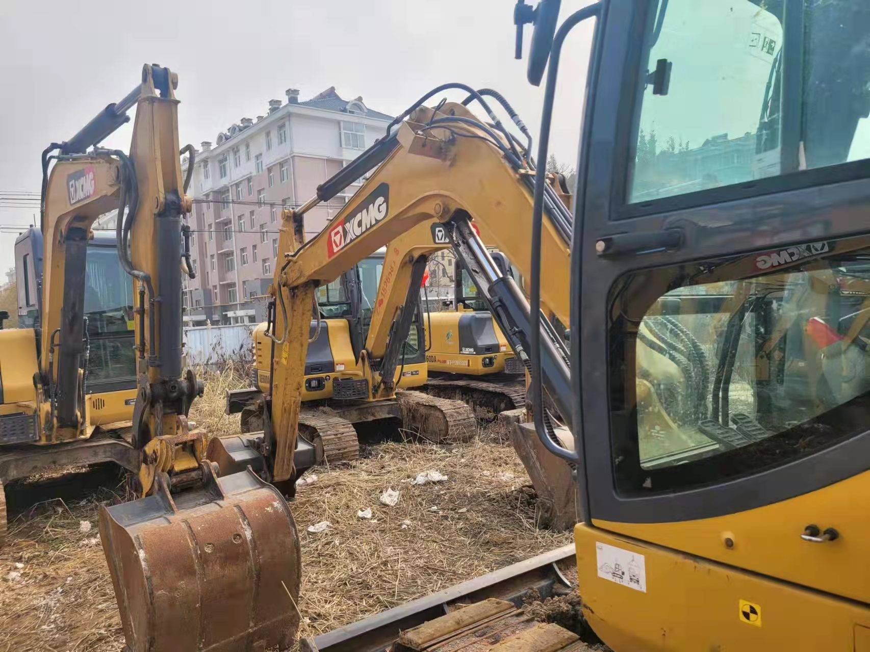 XCMG XE60DA crawler excavator