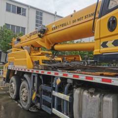 XCMG QY40KC truck crane