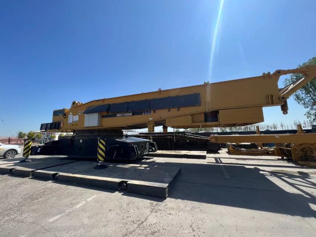 XCMG  XGC11000A crawler crane