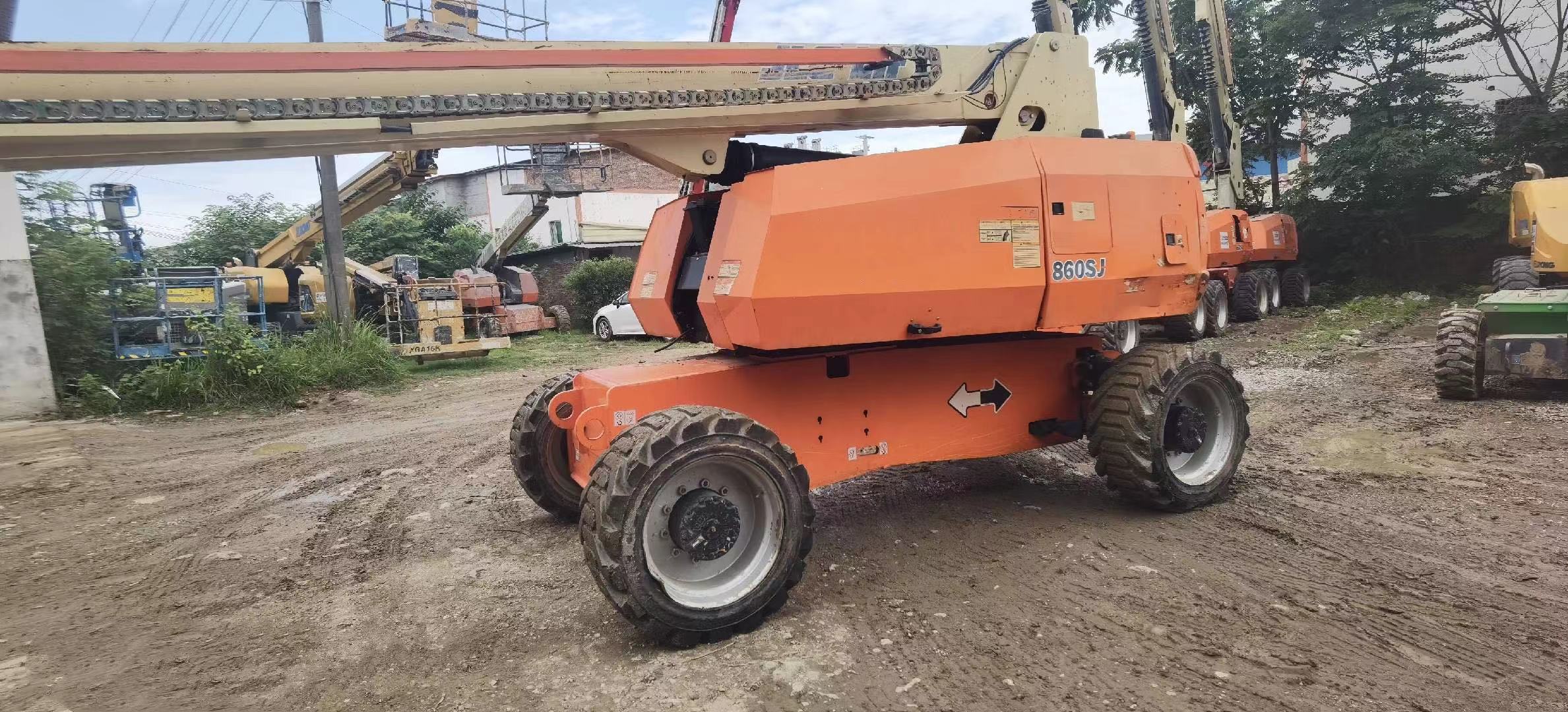 2017 JLG860SJ