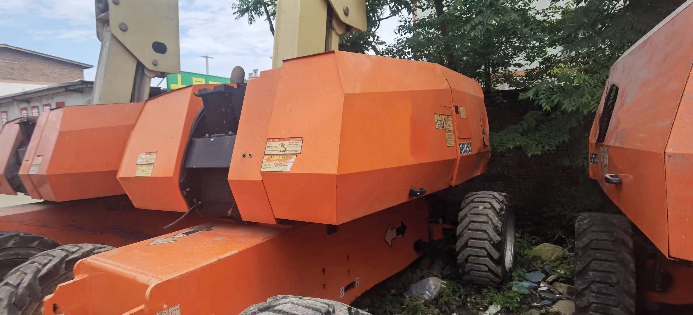 2017 JLG860SJ