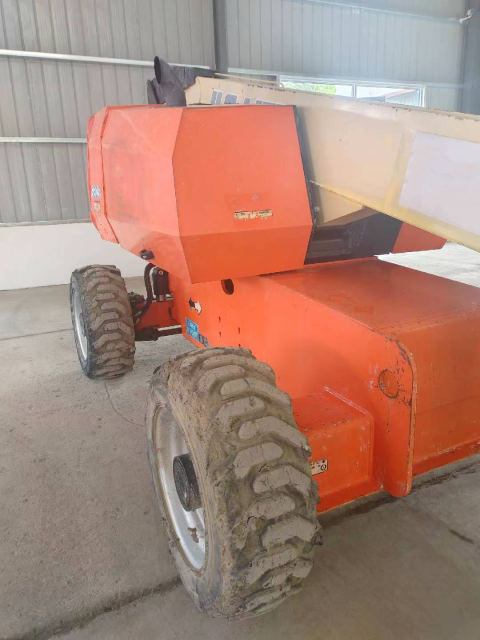 2017 JLG 660SJ