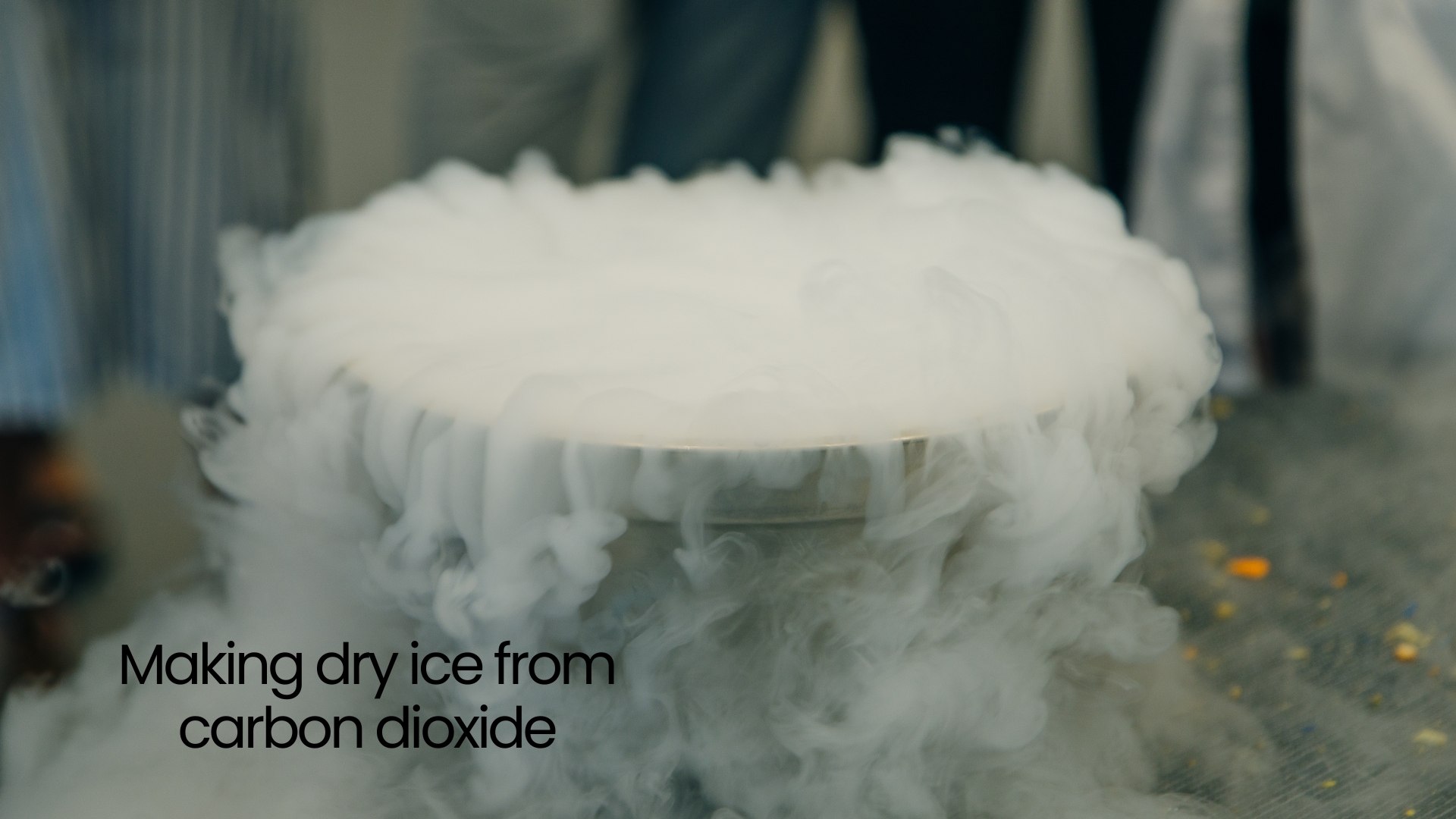 Making dry ice from carbon dioxide