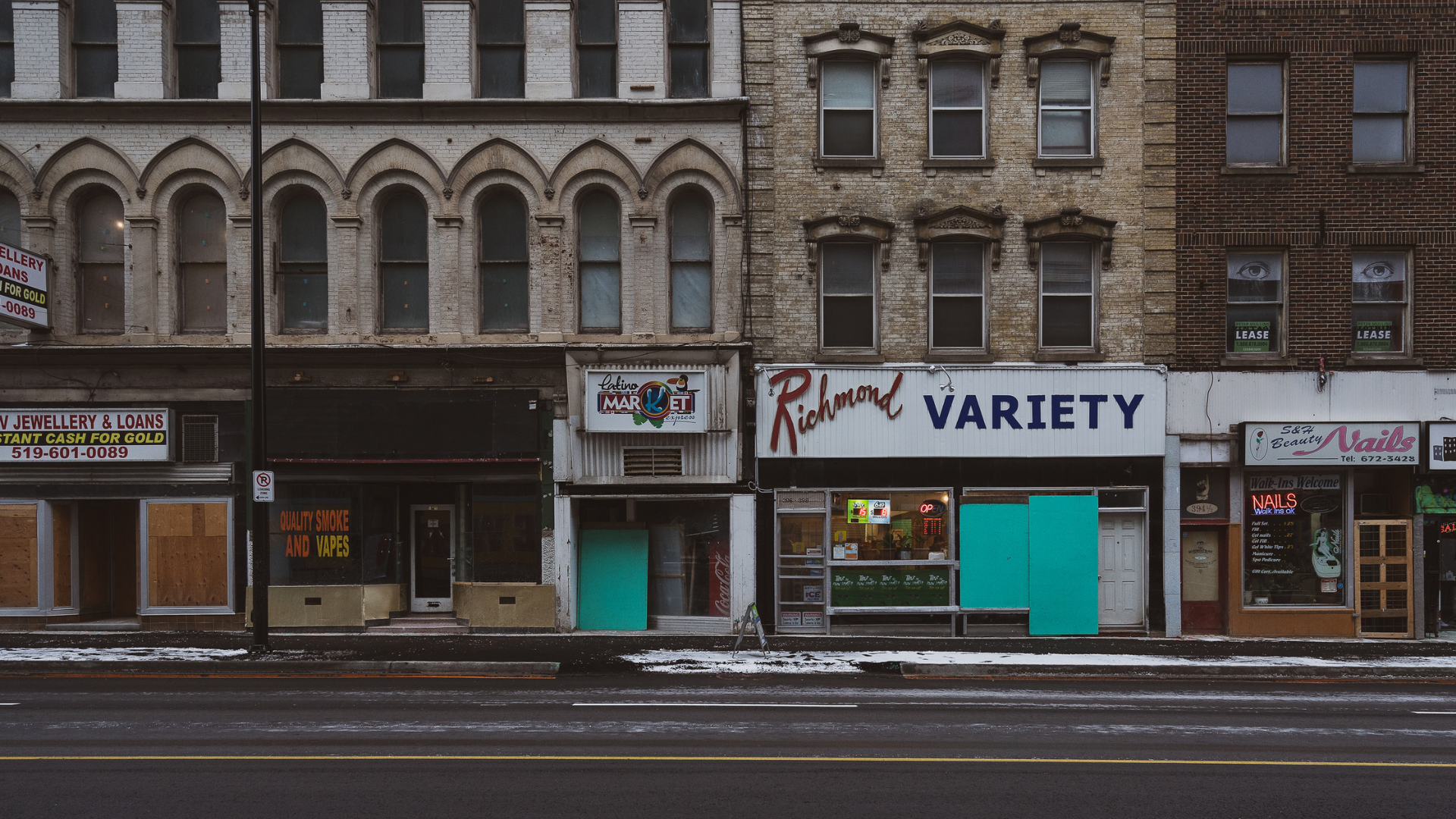 Buying Cream Chargers Offline