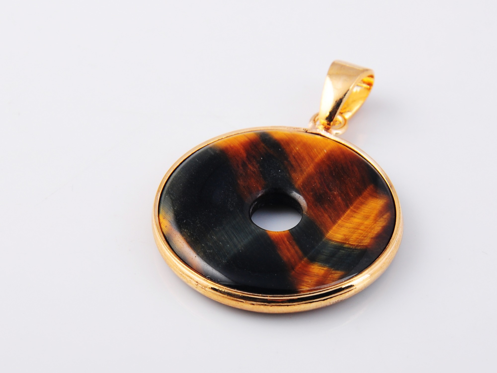 Gold Wire 32MM CoinGemstone Pendant