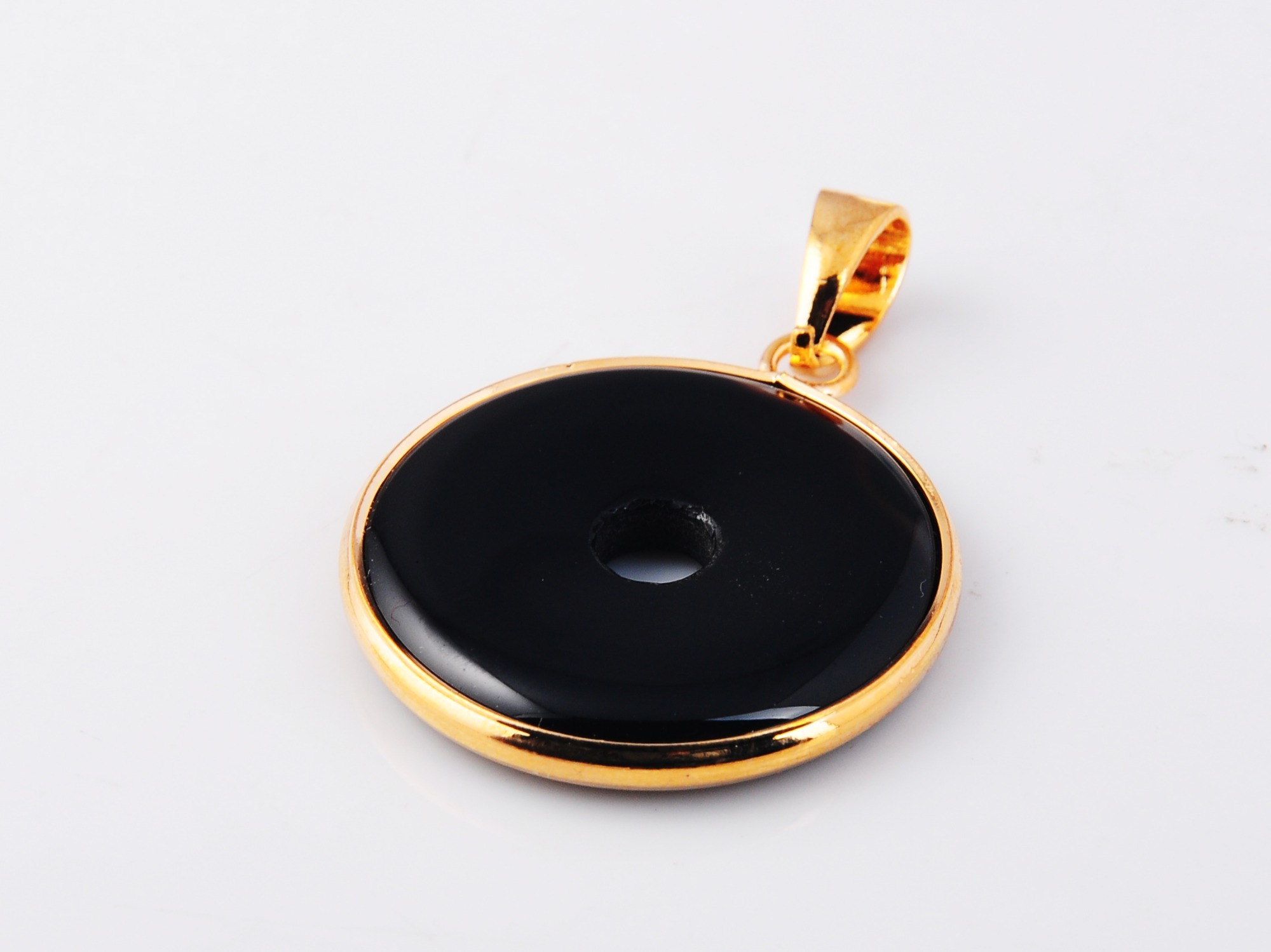 Gold Wire 32MM CoinGemstone Pendant