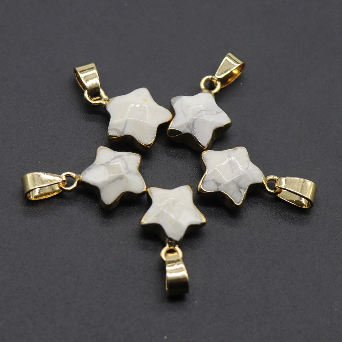 14MM Craved Stars Pendant Necklace with Gold Chain