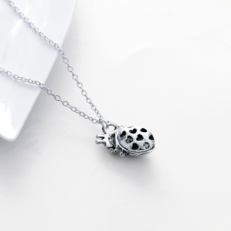 Men's Anatomical Heart Pendant Necklace accessories