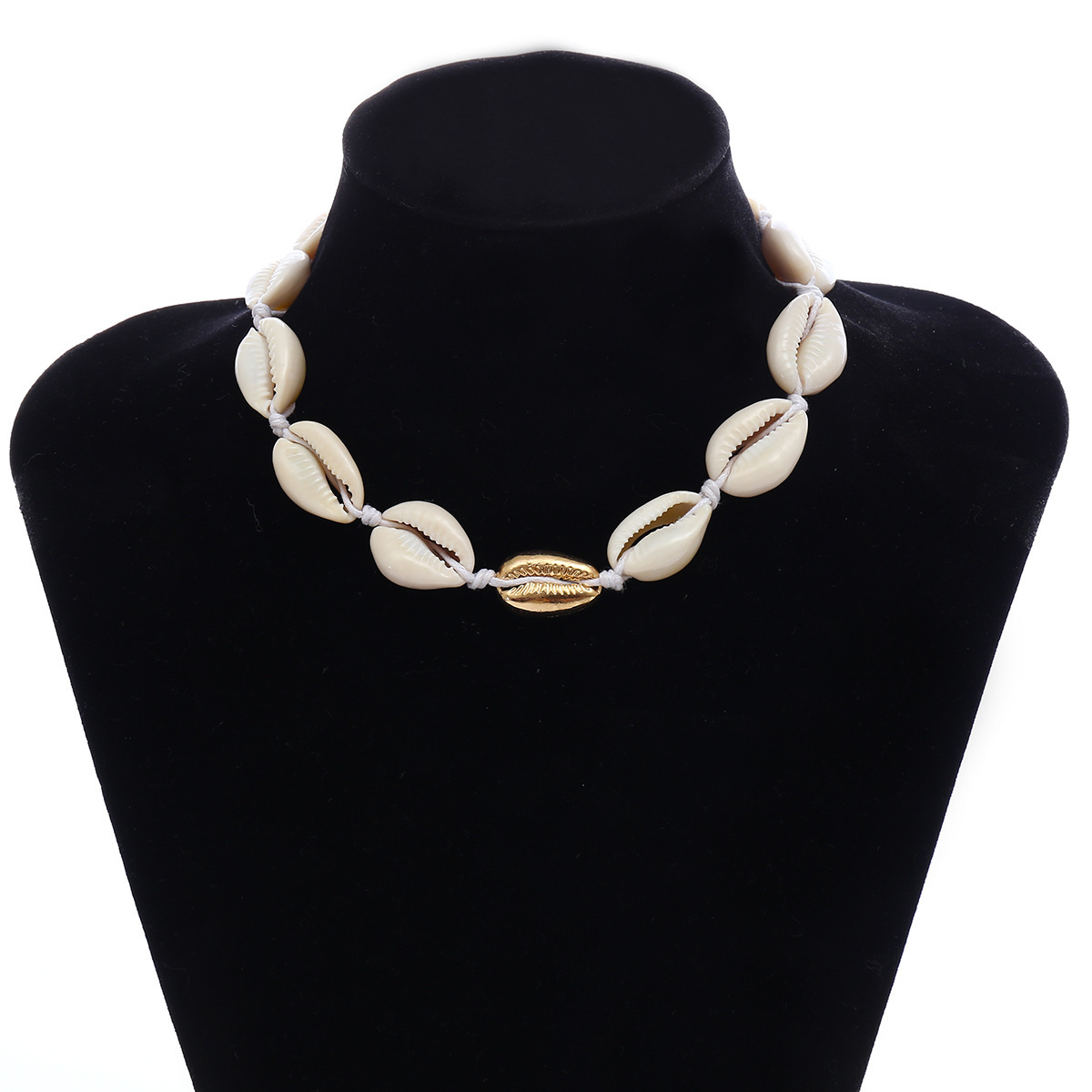 Natural Cowrie Shell Choker Necklace Gold-Plated Sea Shell Necklace Adjustable Cowry Charms Gilded Beaded Cord Rope Hemp Necklace Handmade Boho Beach