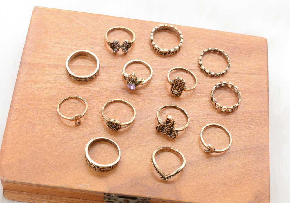 Vintage Knuckle Ring Set for Women Girls Stackable Rings Set Hollow Carved Flowers