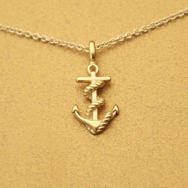 Gold Alloy Clavicle Short Simple Necklace for Women