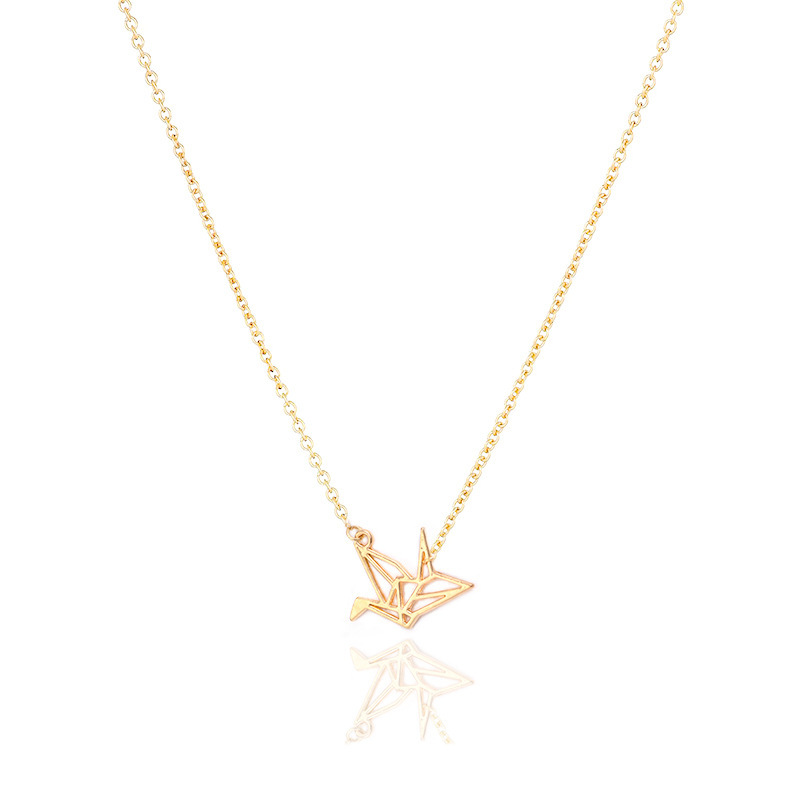 Gold Alloy Clavicle Short Simple Necklace for Women