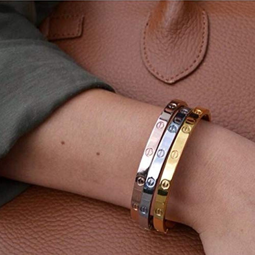 Bracelets for Women Love Bracelet Bangle for Couples Buckle Pulseras de Mujer Titanium Steel Girlfriend Boyfriend Valentines Wedding