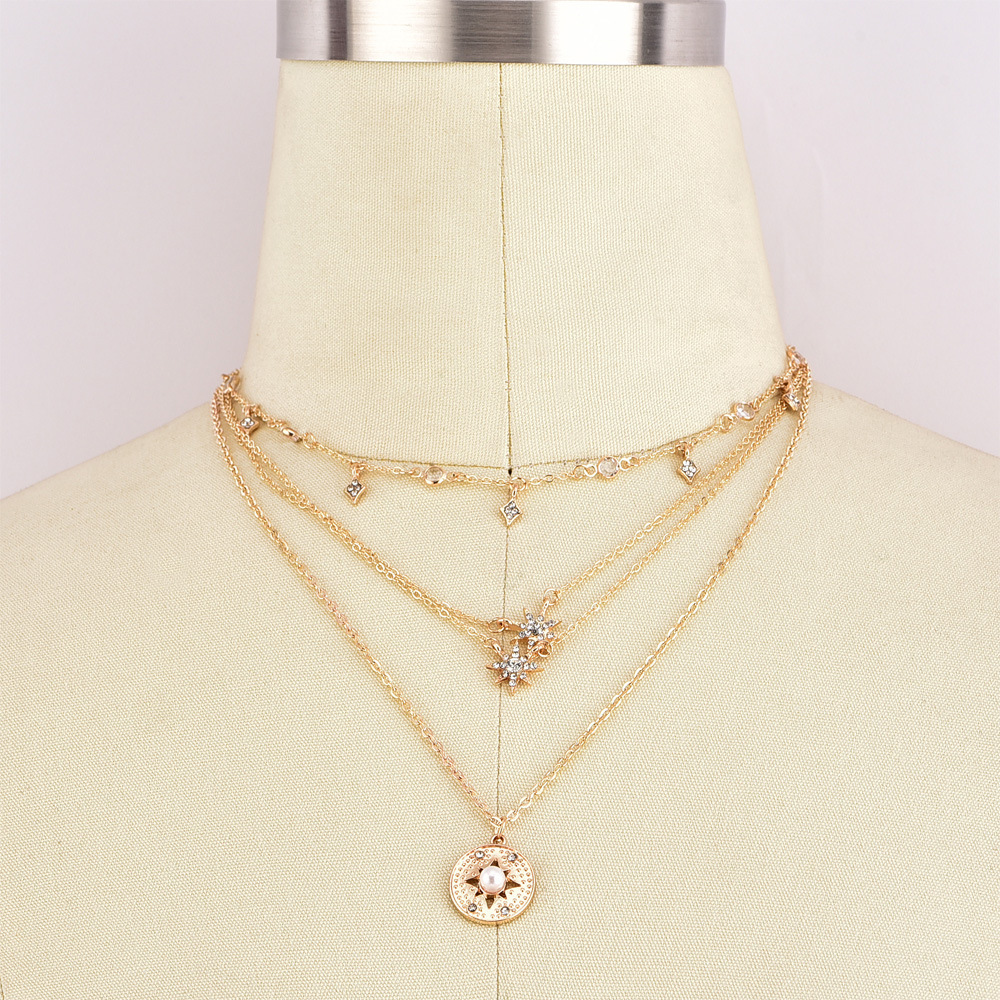 Fashion Women  Necklace Personalized Floral Pendant Necklace for Ladies