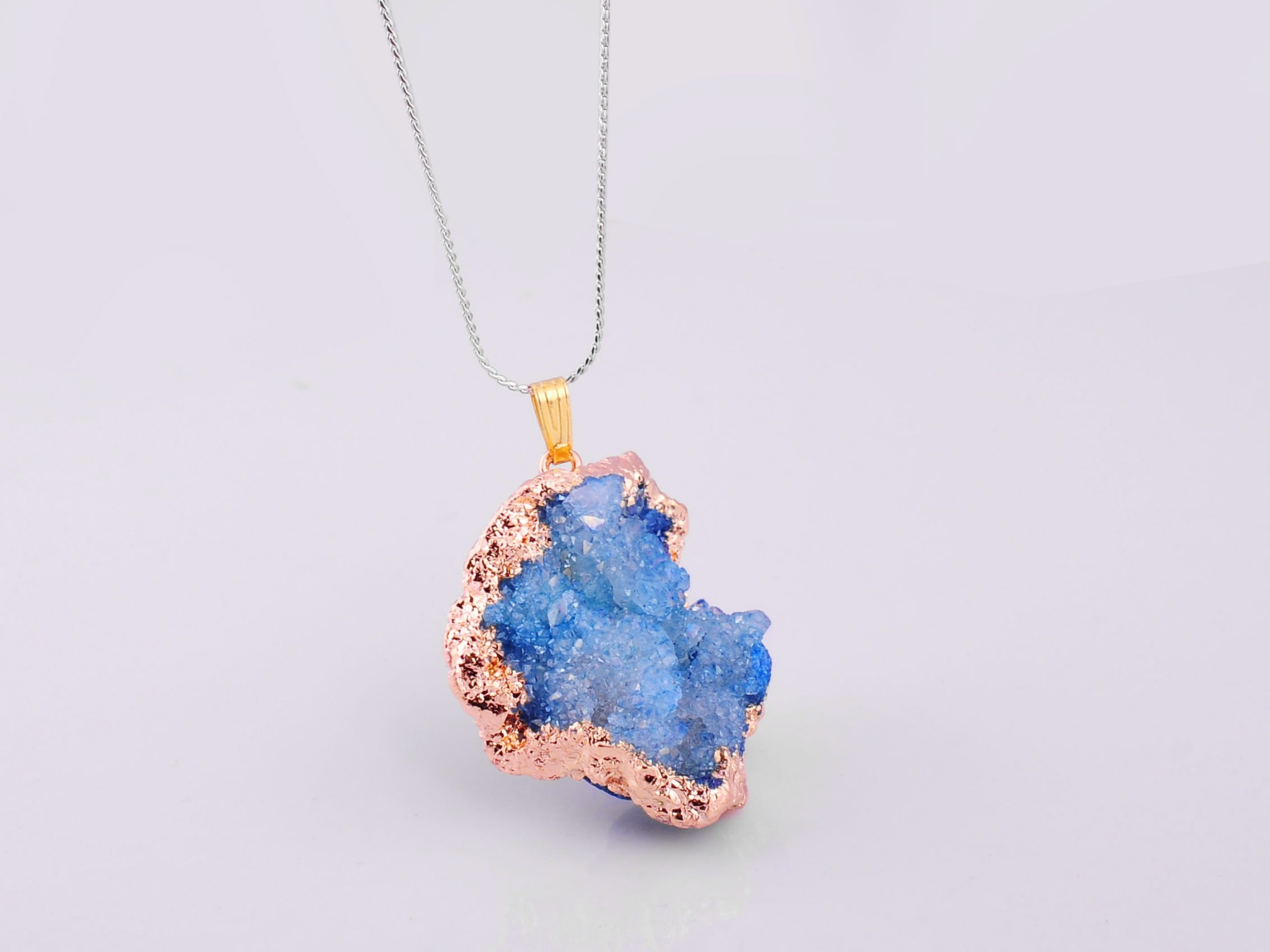 Natural Agate Pendants，Crystal  Slice Freeform Ice Quartz Agate  Necklace