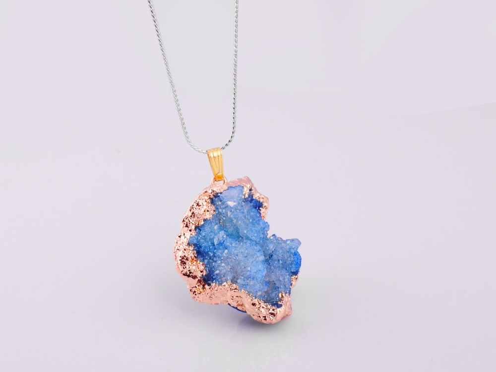 Natural Agate Pendants，Crystal  Slice Freeform Ice Quartz Agate  Necklace