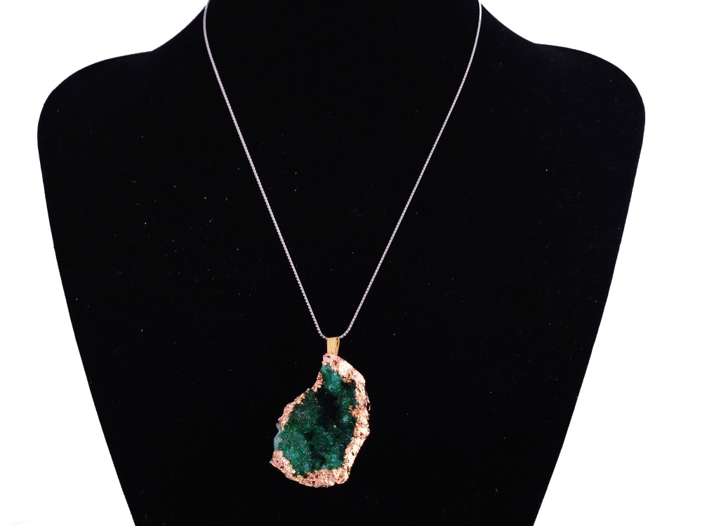 Natural Agate Pendants，Crystal  Slice Freeform Ice Quartz Agate  Necklace