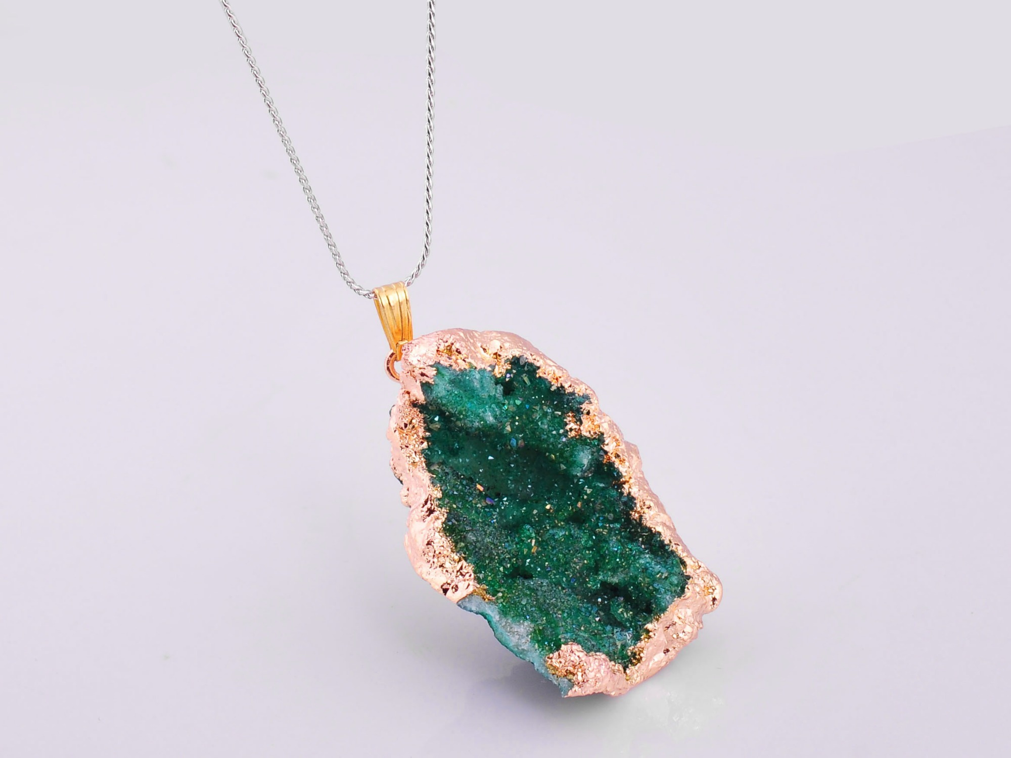 Natural Agate Pendants，Crystal  Slice Freeform Ice Quartz Agate  Necklace