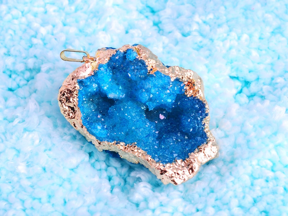 Natural Agate Pendants，Crystal  Slice Freeform Ice Quartz Agate  Necklace