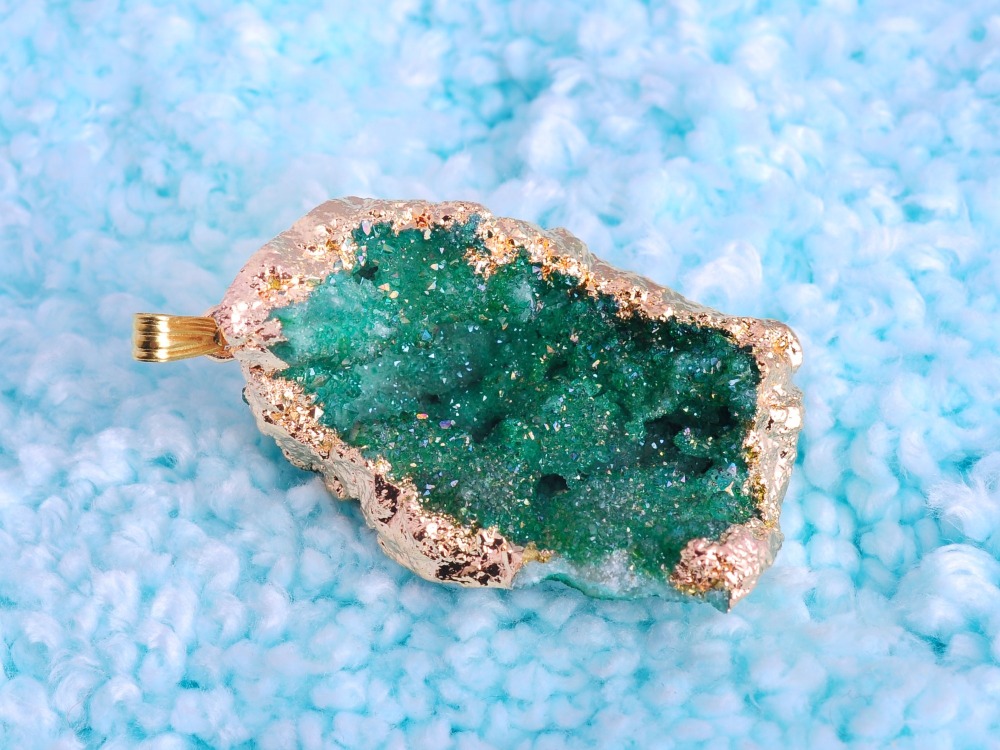 Natural Agate Pendants，Crystal  Slice Freeform Ice Quartz Agate  Necklace