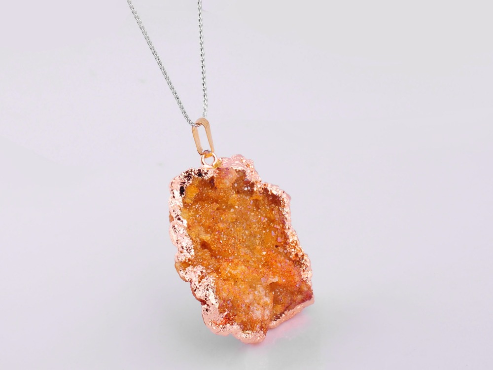 Natural Agate Pendants，Crystal  Slice Freeform Ice Quartz Agate  Necklace