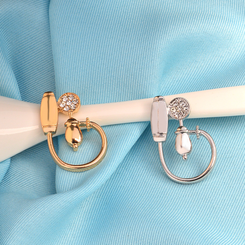Medical Sphygmomanometer Modeling Brooch Pin for Gynecologist Doctors Nurse Clothes Accessories