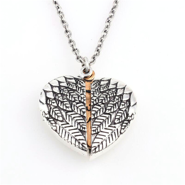 Sunflower Locket Engraved Pendant Necklace You are My Sunshine Lettering Sun Flower Jewelry for Women Men